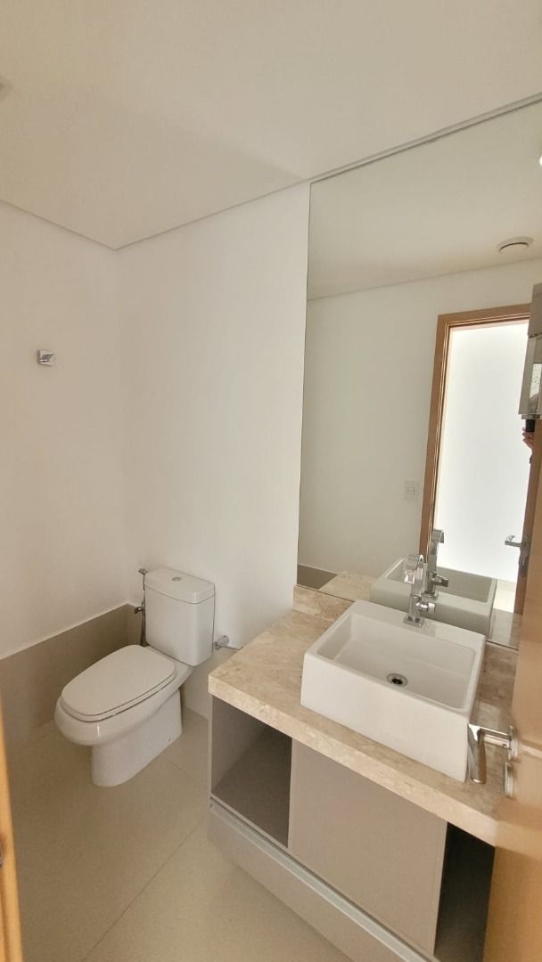 Apartamento à venda com 4 quartos, 144m² - Foto 1