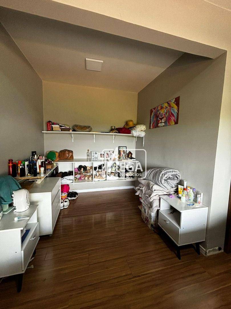 Casa à venda com 3 quartos, 150m² - Foto 12