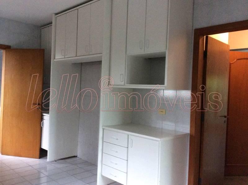 Apartamento para alugar com 4 quartos, 160m² - Foto 11