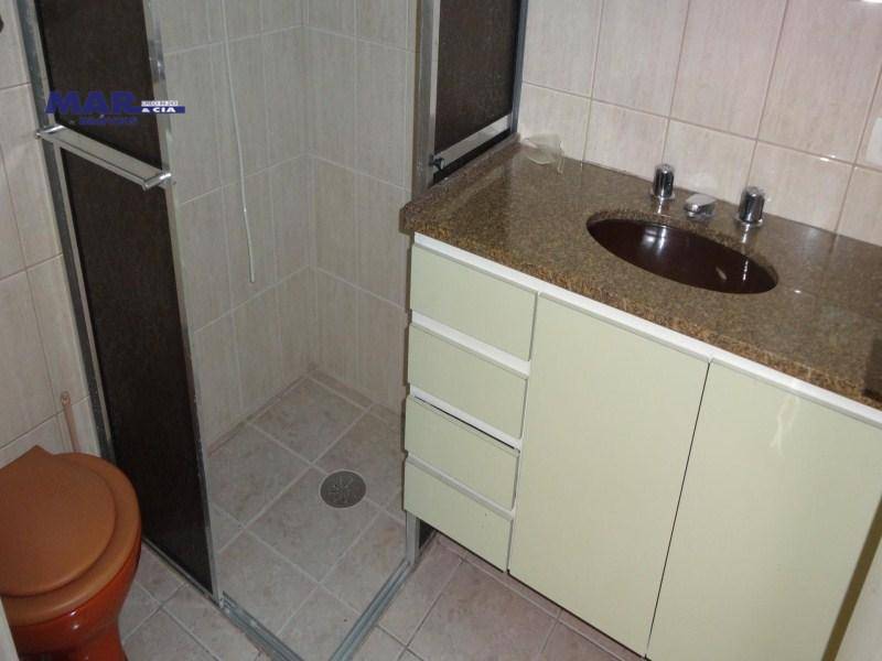 Apartamento à venda com 2 quartos, 70m² - Foto 4