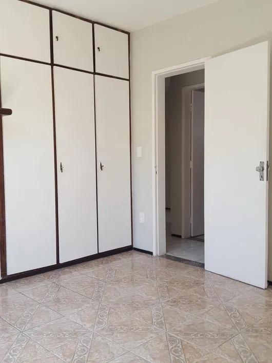 Casa à venda com 3 quartos, 288m² - Foto 11