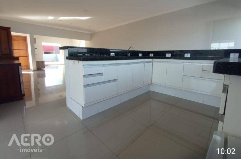 Casa à venda com 2 quartos, 258m² - Foto 9