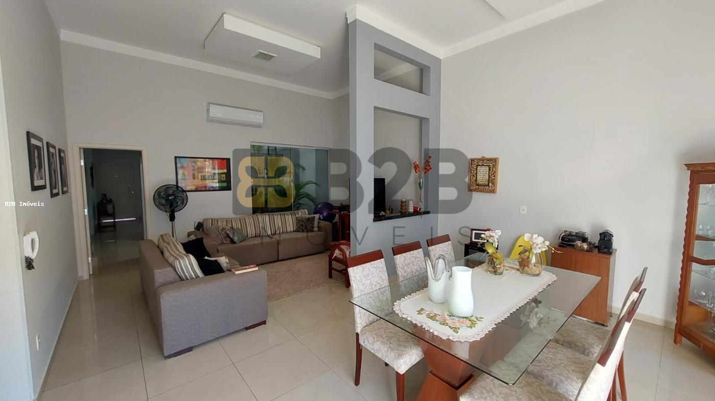 Casa de Condomínio à venda com 3 quartos, 204m² - Foto 8