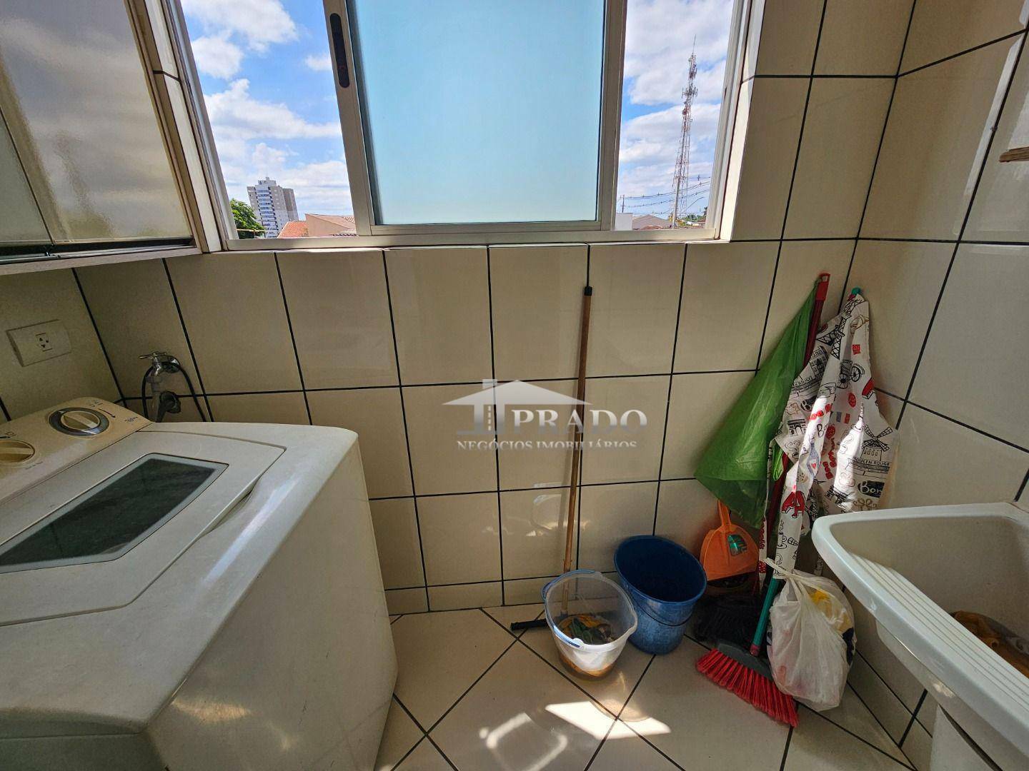 Apartamento à venda com 2 quartos, 59m² - Foto 3