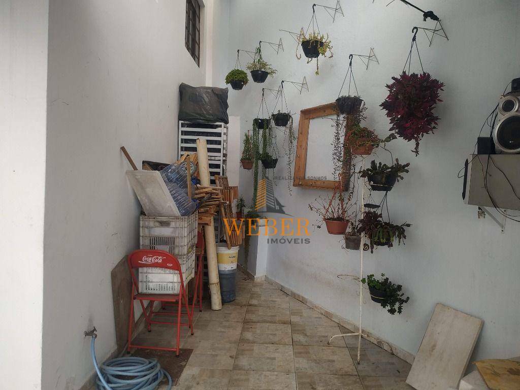 Sobrado à venda com 4 quartos, 180m² - Foto 43