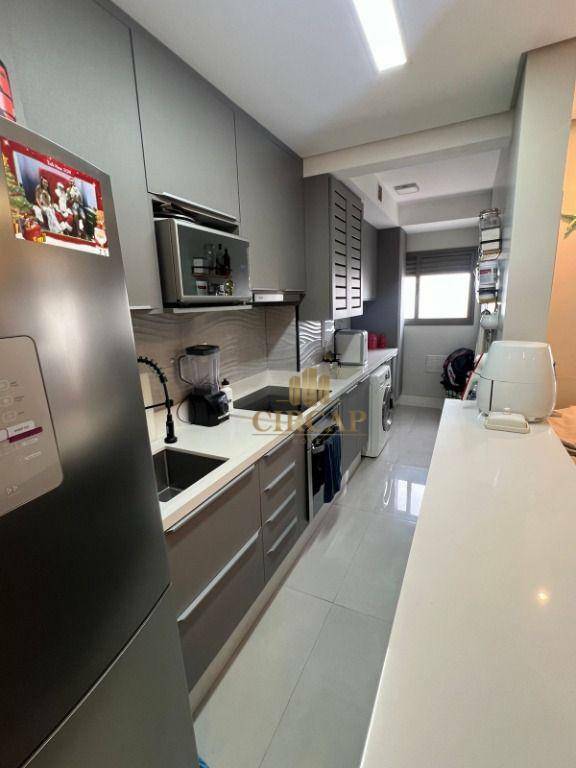 Apartamento à venda com 2 quartos, 67m² - Foto 6