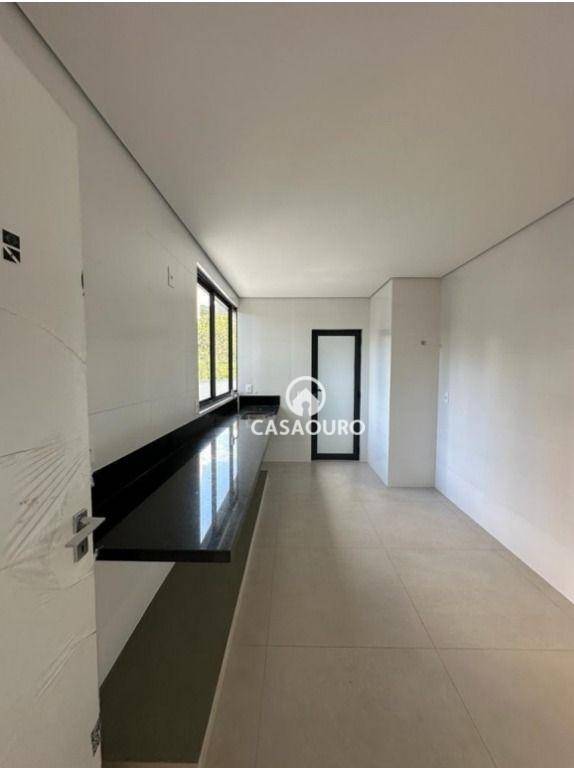 Apartamento à venda com 4 quartos, 190m² - Foto 16