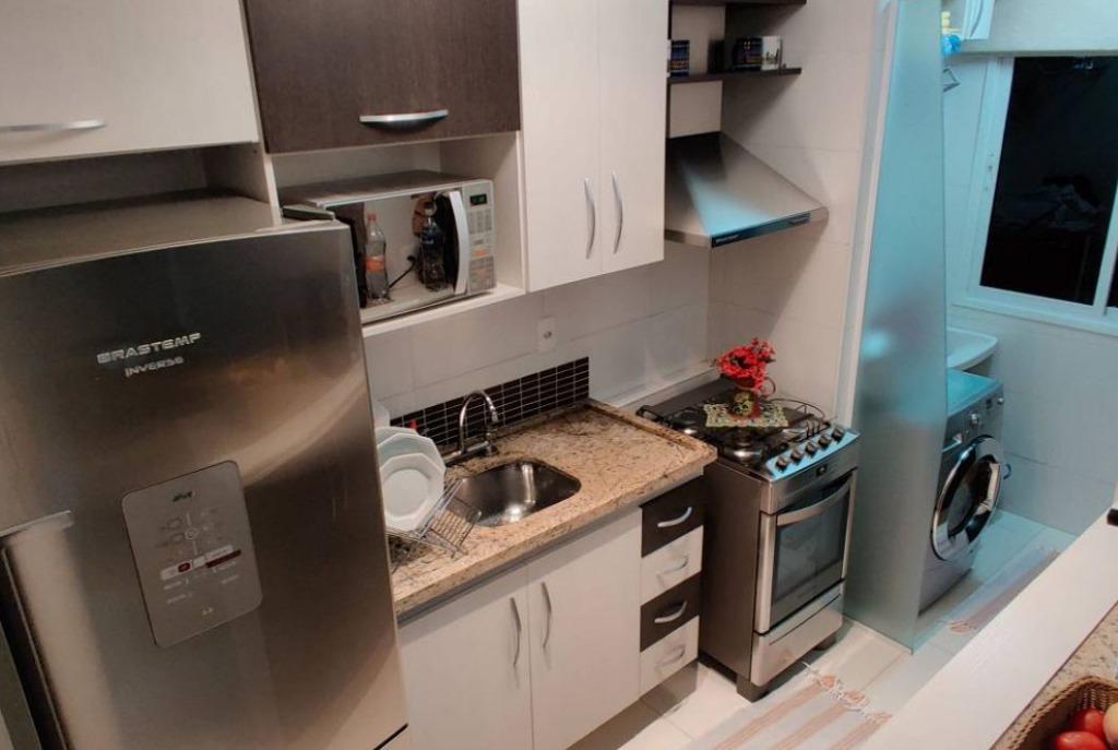 Apartamento à venda com 2 quartos, 61m² - Foto 4