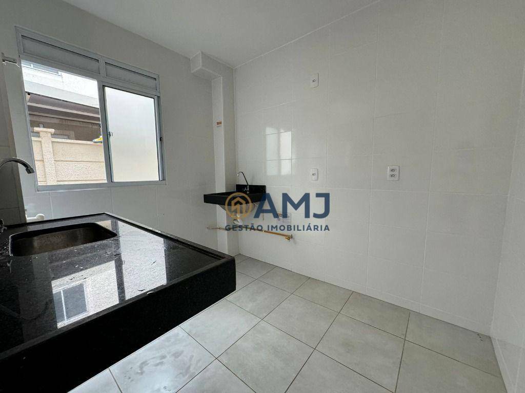 Apartamento à venda com 2 quartos, 61m² - Foto 1