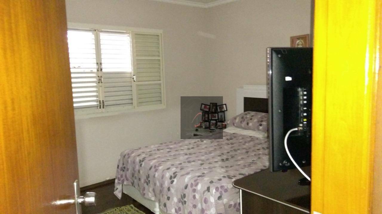 Casa à venda com 3 quartos, 180m² - Foto 8