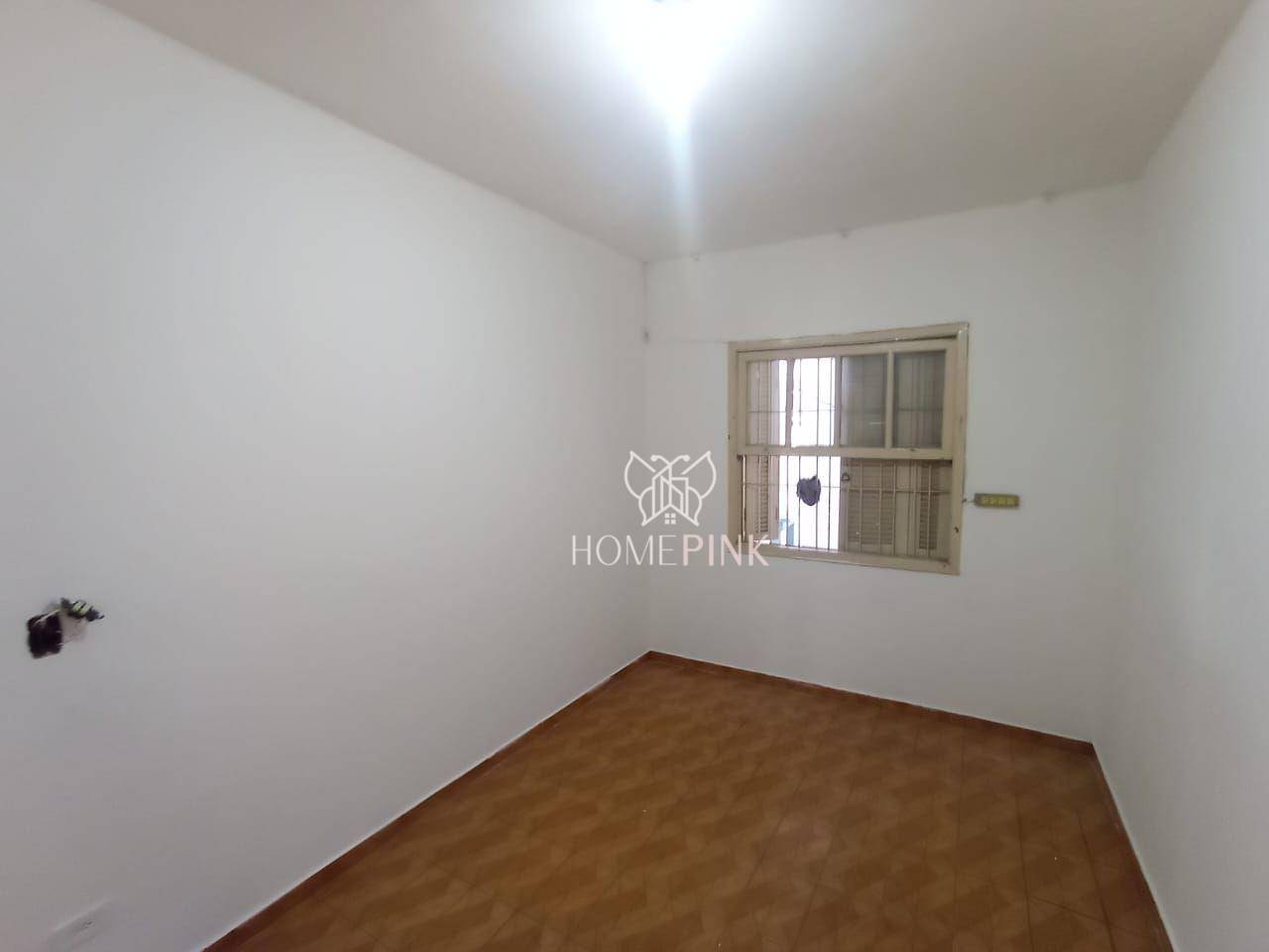 Casa para alugar com 2 quartos, 150m² - Foto 13