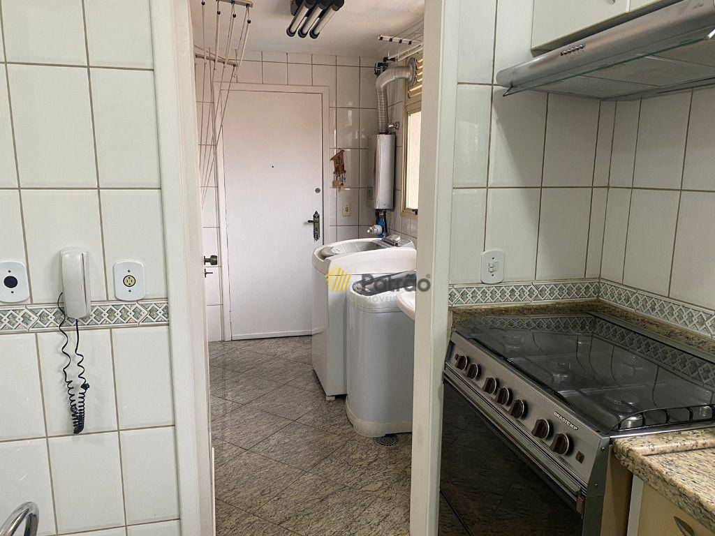 Apartamento à venda com 4 quartos, 135m² - Foto 3