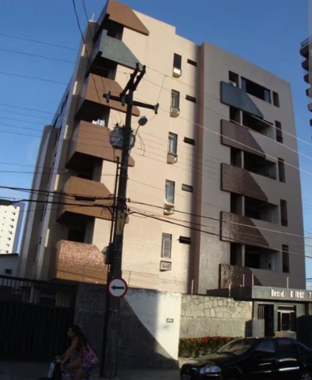 Apartamento à venda com 3 quartos, 110m² - Foto 1