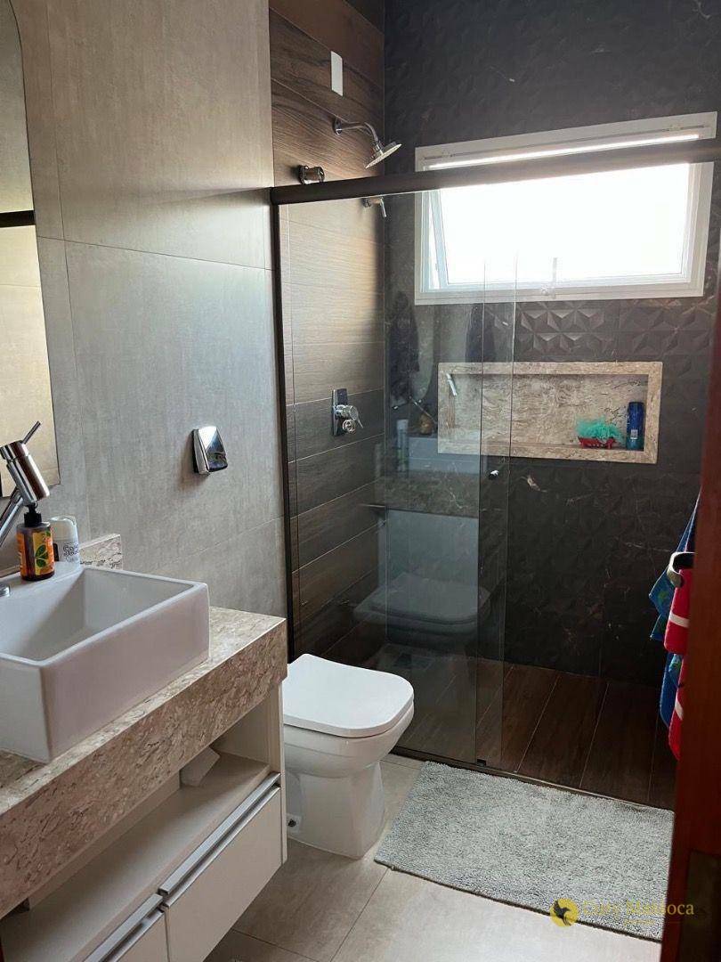 Casa de Condomínio à venda com 3 quartos, 210m² - Foto 19