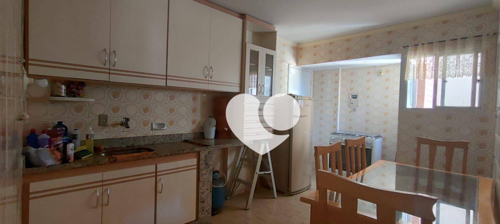 Apartamento à venda com 3 quartos, 101m² - Foto 4