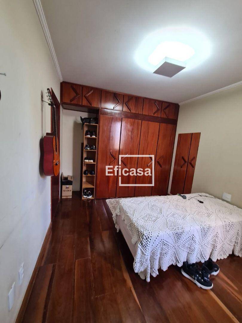 Apartamento à venda com 3 quartos, 270m² - Foto 11