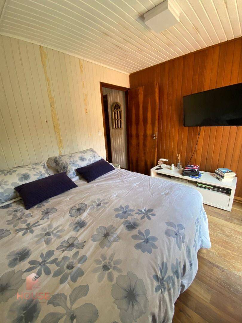 Casa de Condomínio à venda com 5 quartos, 200m² - Foto 25