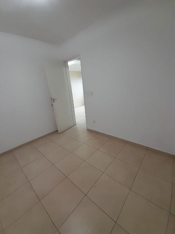 Apartamento à venda com 2 quartos, 42m² - Foto 7