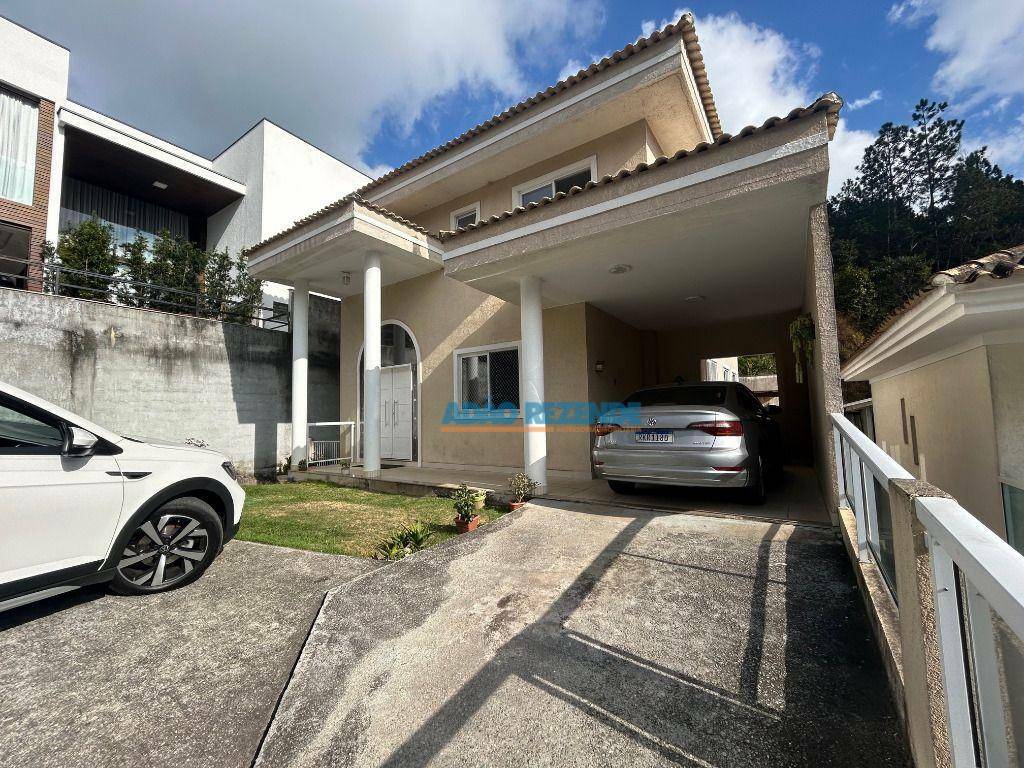 Casa de Condomínio à venda com 4 quartos, 251m² - Foto 26