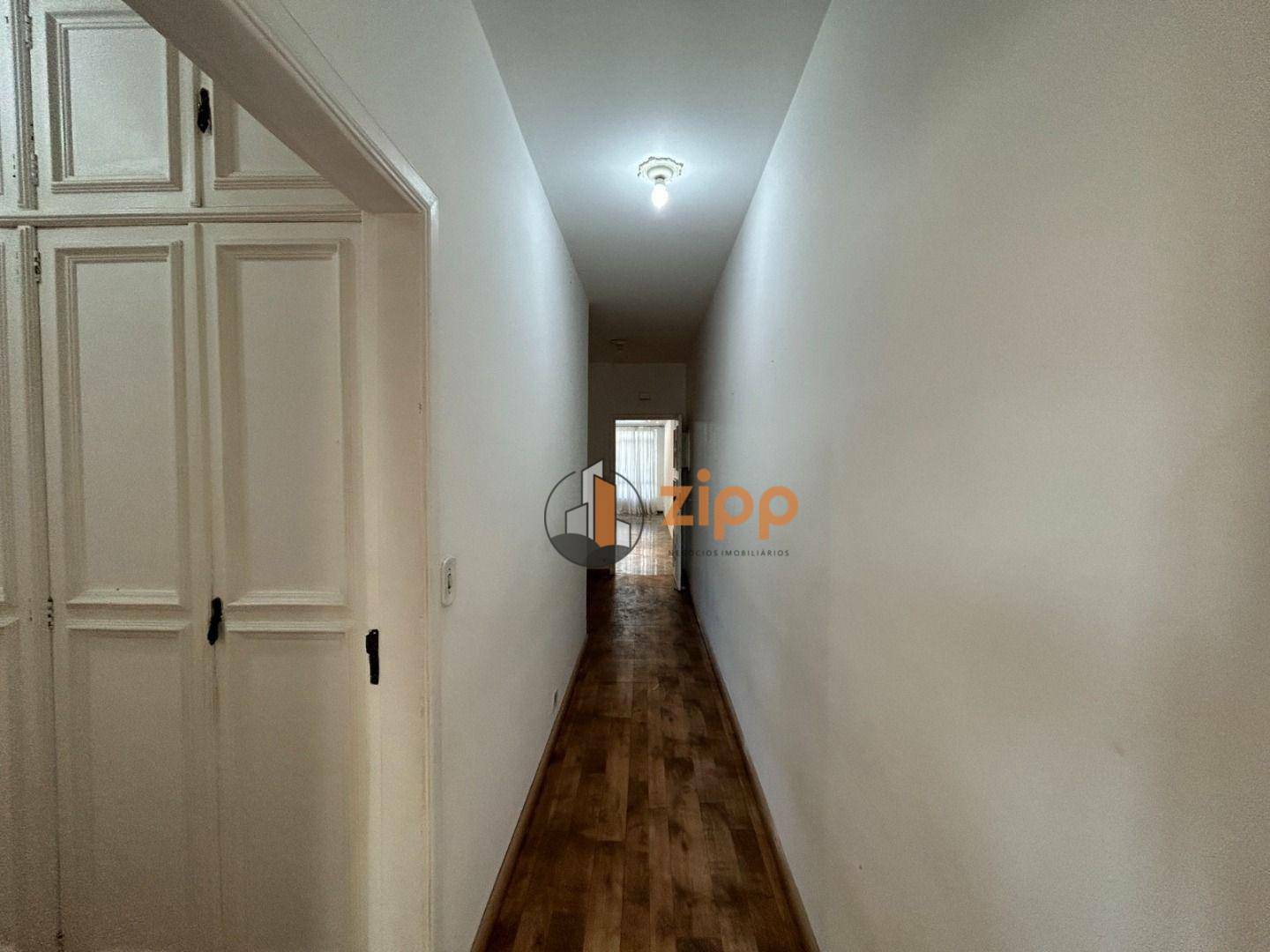 Sobrado à venda com 4 quartos, 256m² - Foto 17