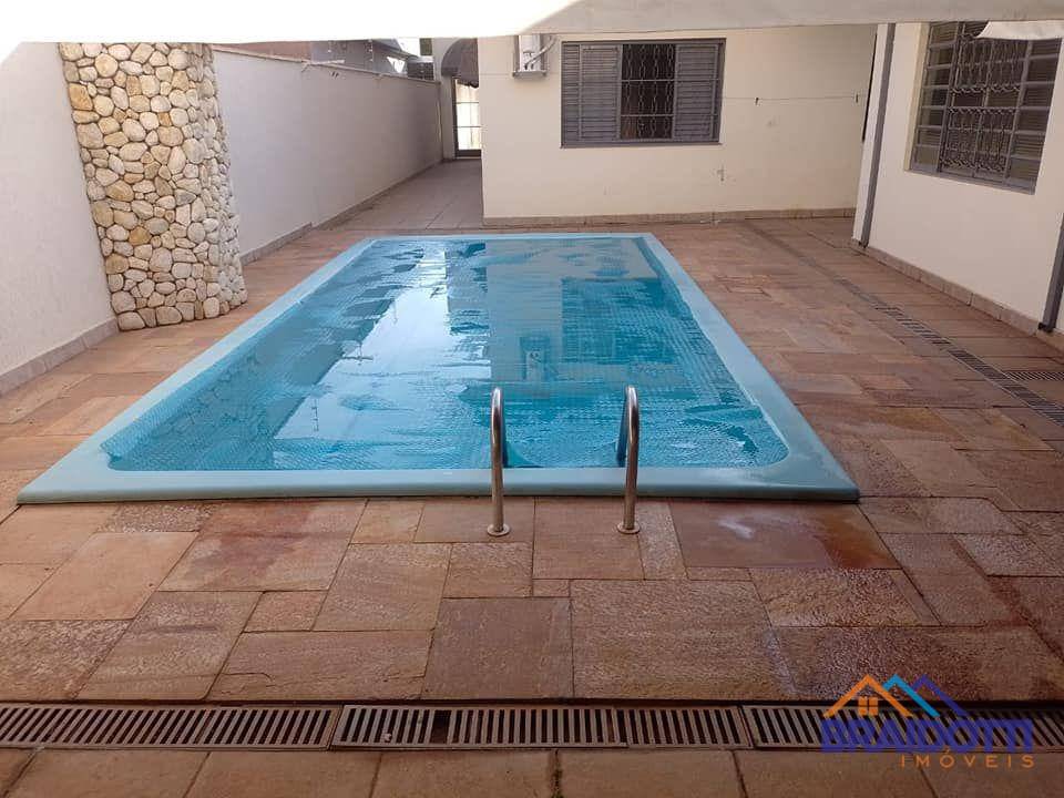 Casa à venda com 3 quartos, 180m² - Foto 3