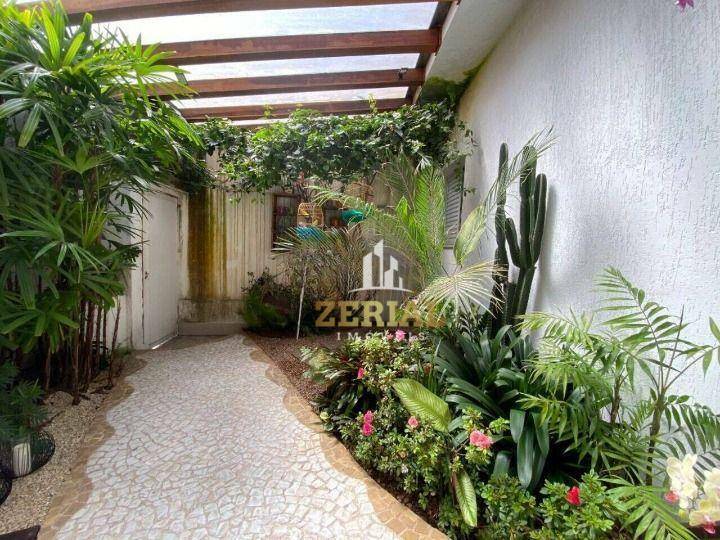 Casa à venda e aluguel com 3 quartos, 347m² - Foto 3