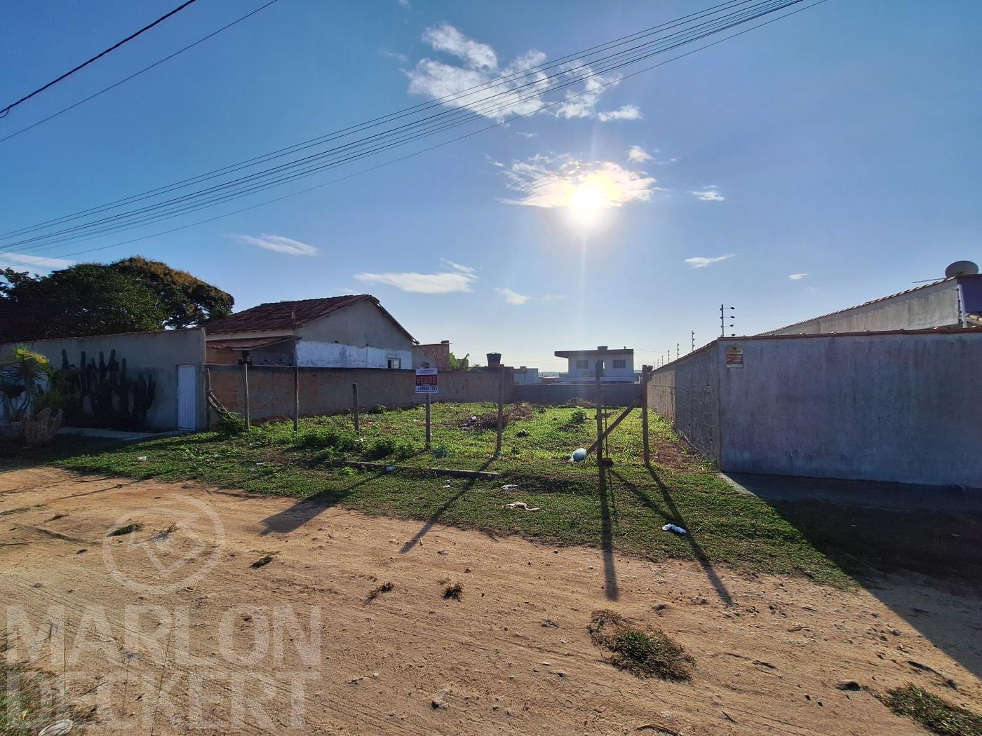 Terreno à venda, 360m² - Foto 1