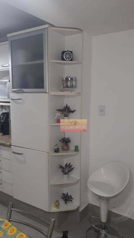 Casa à venda com 3 quartos, 105m² - Foto 12