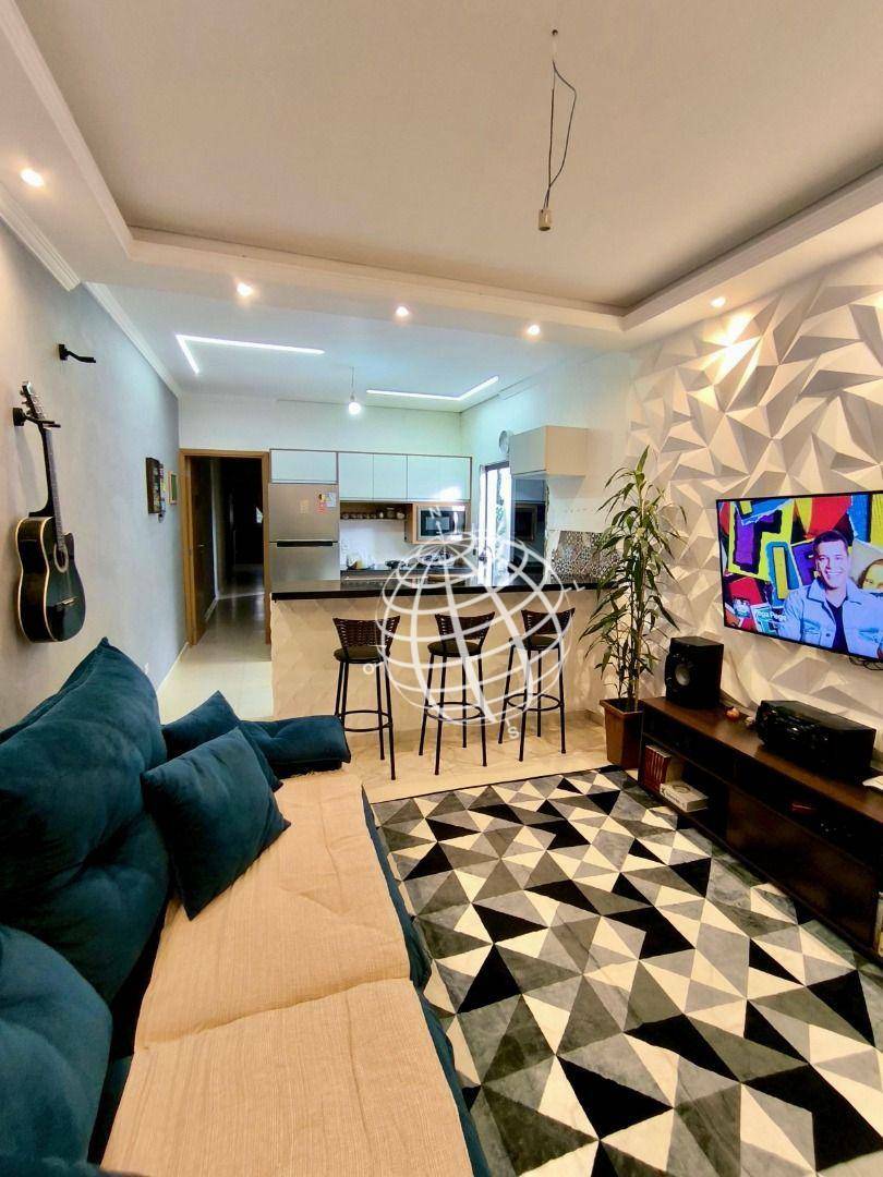Casa à venda com 2 quartos, 100m² - Foto 2