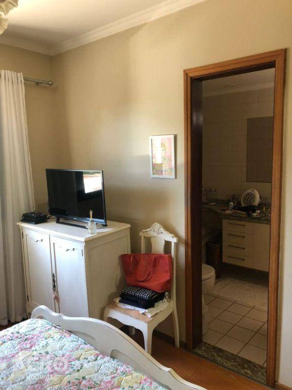 Apartamento à venda com 3 quartos, 155m² - Foto 14