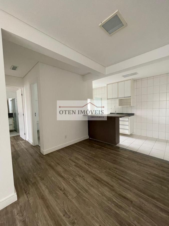 Apartamento à venda com 2 quartos, 62m² - Foto 7