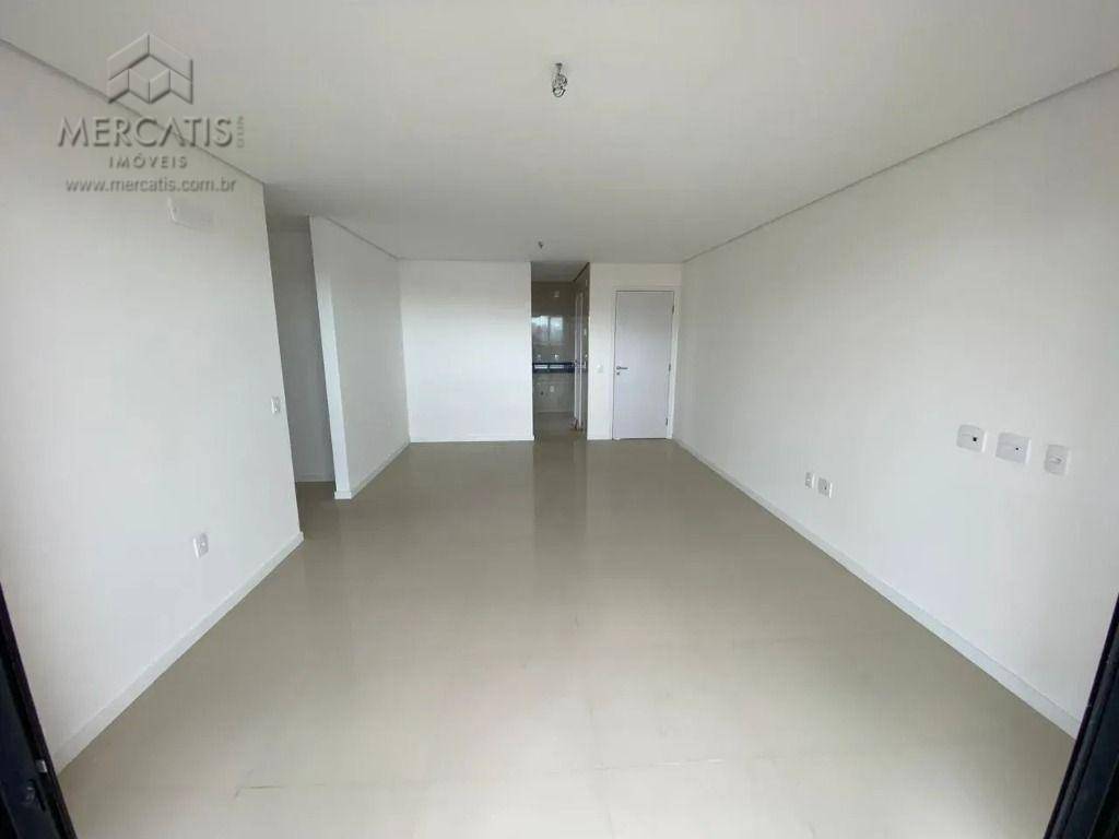 Apartamento à venda com 3 quartos, 107m² - Foto 14