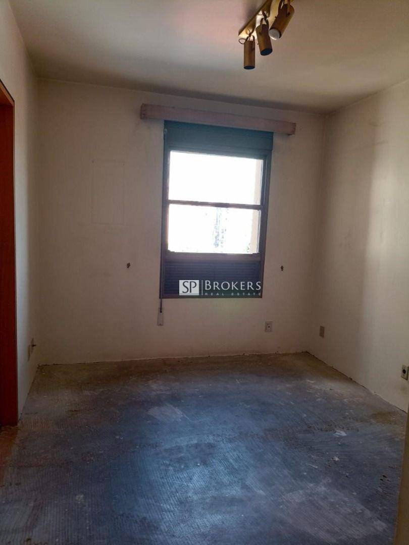 Apartamento à venda com 4 quartos, 207m² - Foto 21