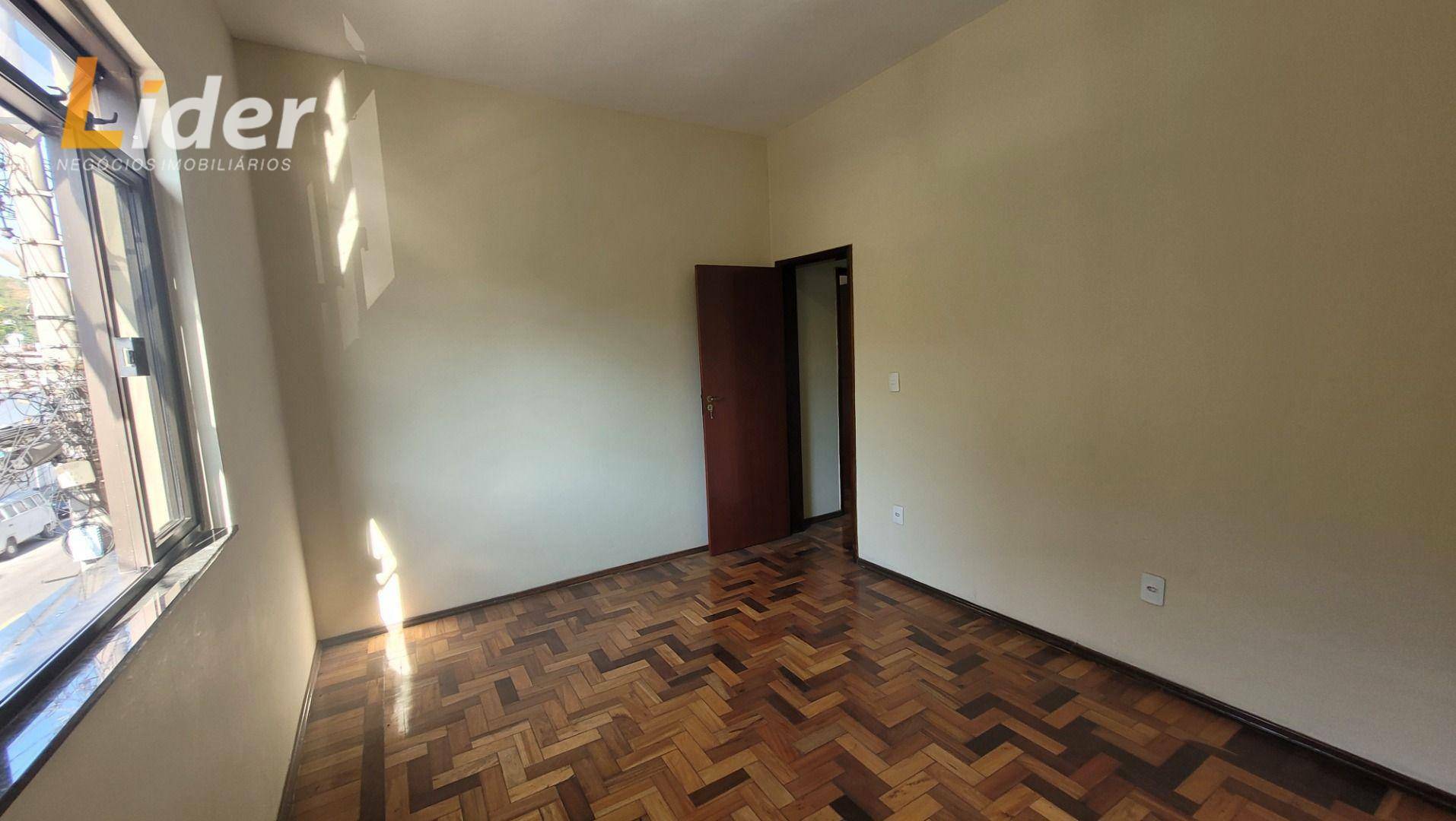 Casa à venda com 2 quartos, 105m² - Foto 5