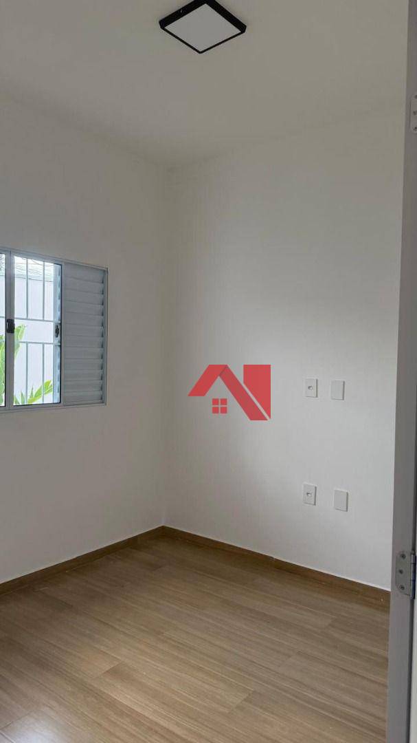 Casa à venda com 3 quartos, 70m² - Foto 10