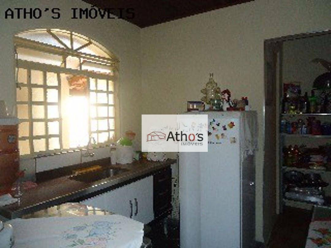 Casa à venda com 5 quartos, 191m² - Foto 20