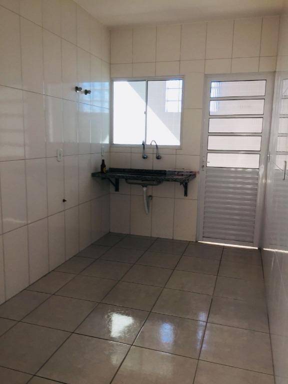 Apartamento para alugar com 1 quarto, 45m² - Foto 16