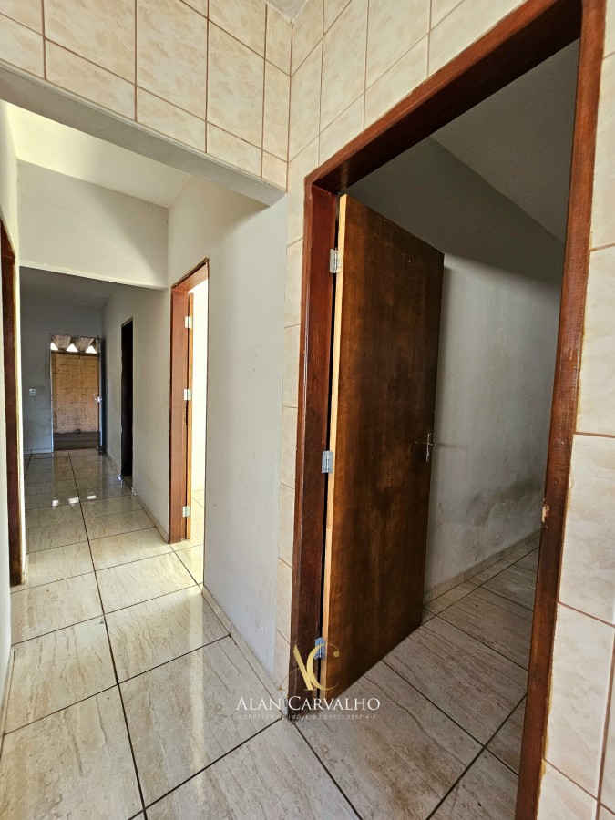 Casa à venda com 5 quartos, 300m² - Foto 12