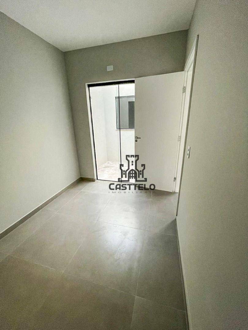 Casa à venda com 3 quartos, 90m² - Foto 11