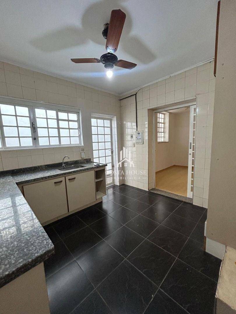Casa para alugar, 250m² - Foto 16