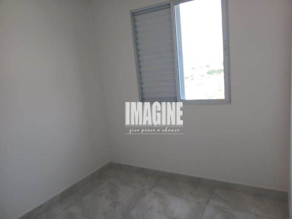 Apartamento à venda com 2 quartos, 45m² - Foto 16