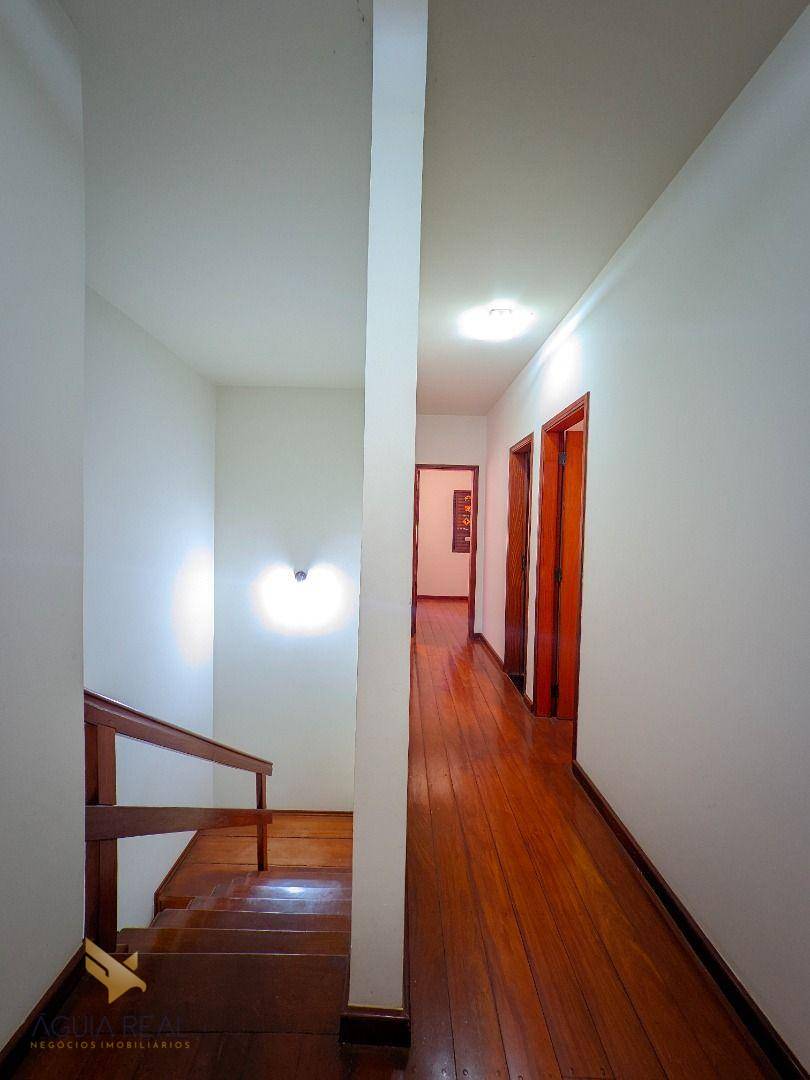 Sobrado à venda com 4 quartos, 257m² - Foto 11