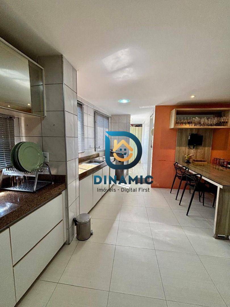 Apartamento à venda com 4 quartos, 230m² - Foto 18