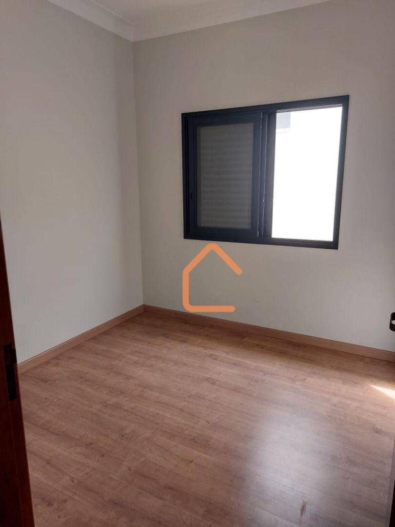 Casa à venda com 4 quartos, 213m² - Foto 5