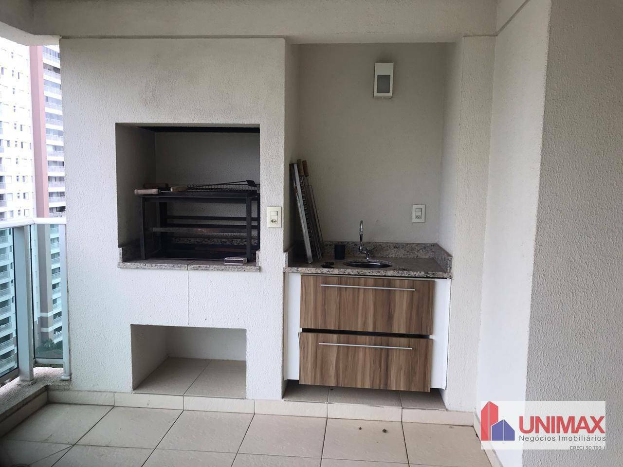 Apartamento à venda com 4 quartos, 212m² - Foto 2