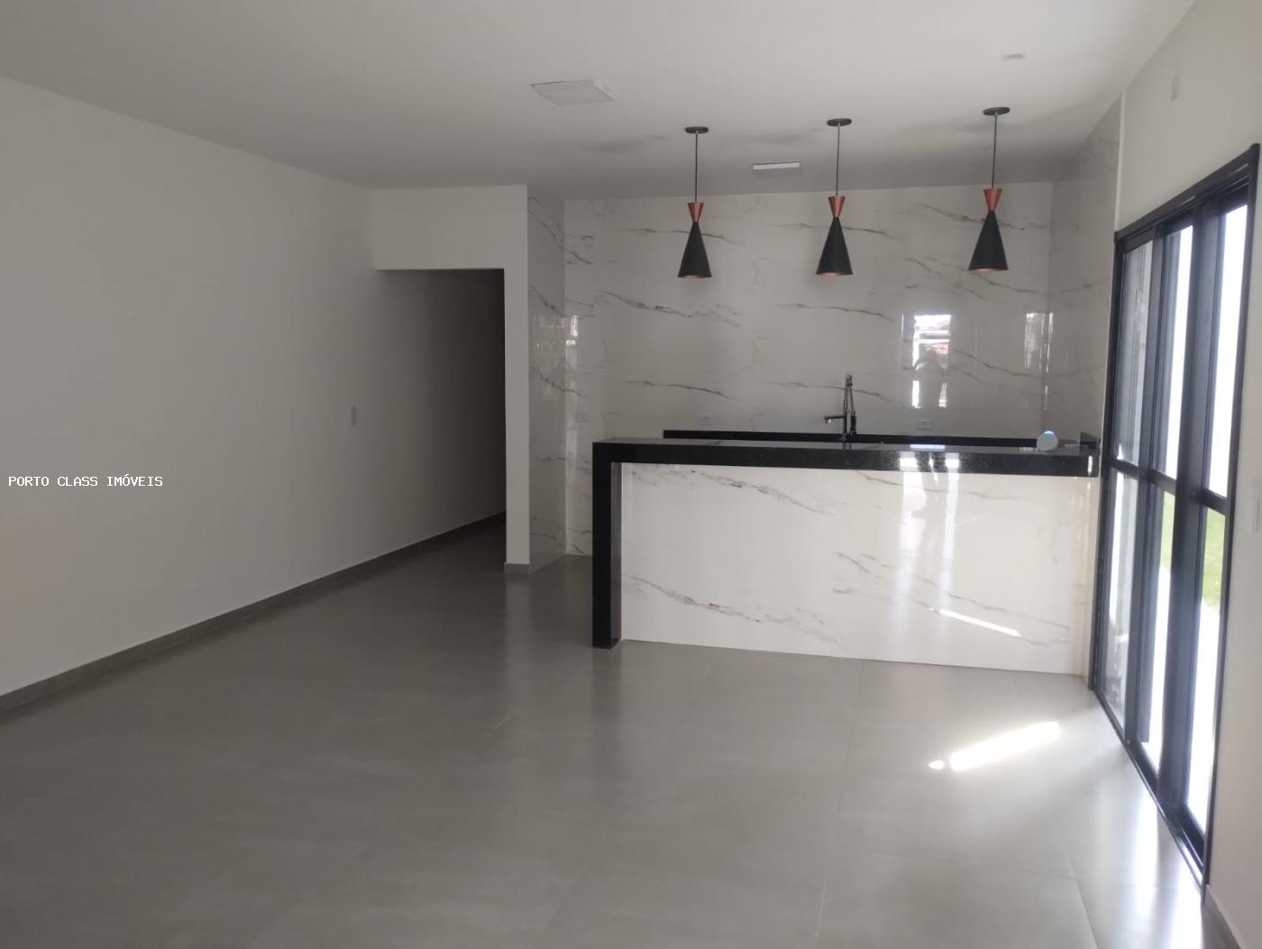 Casa à venda com 3 quartos, 245m² - Foto 7