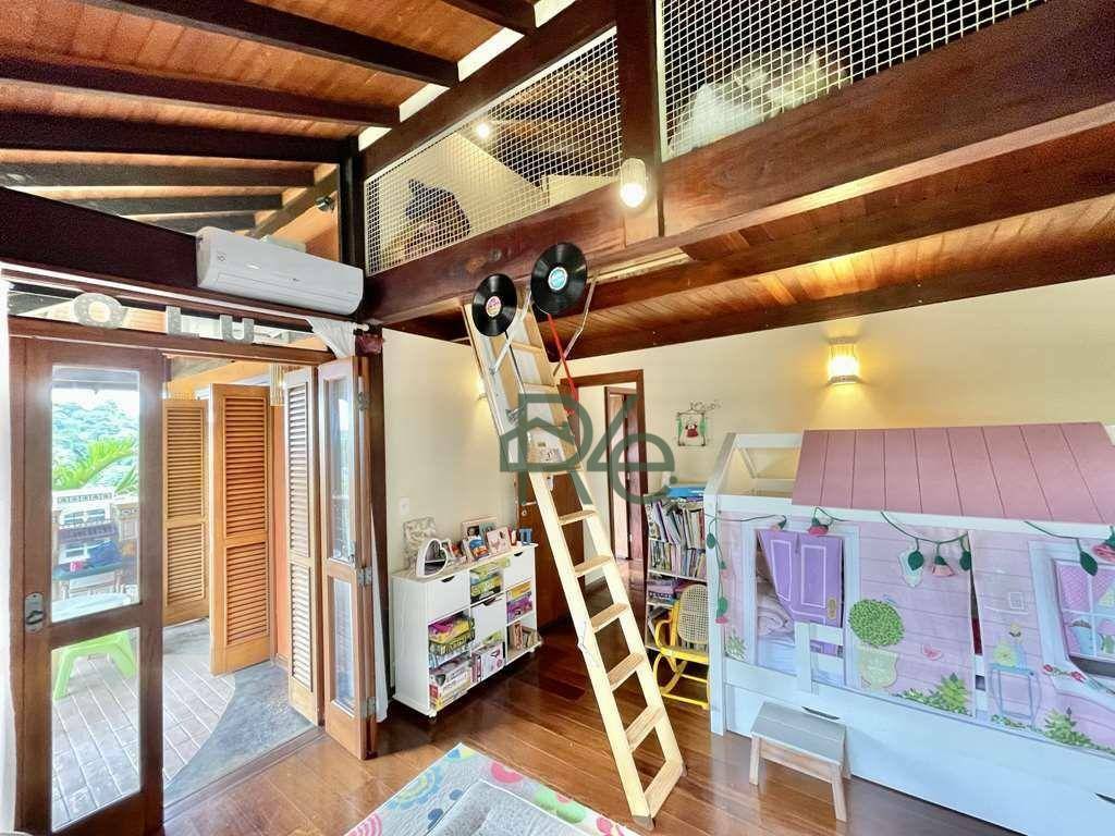 Casa de Condomínio à venda com 3 quartos, 282m² - Foto 42