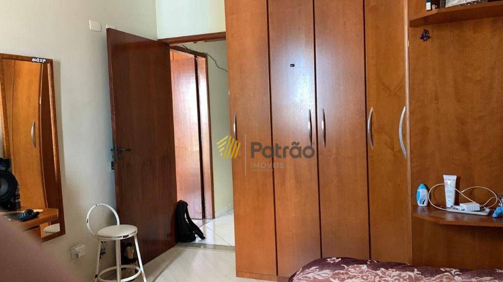 Apartamento à venda com 3 quartos, 137m² - Foto 5