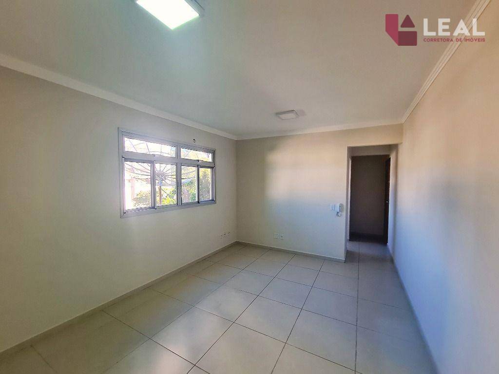 Apartamento para alugar com 2 quartos, 60m² - Foto 5