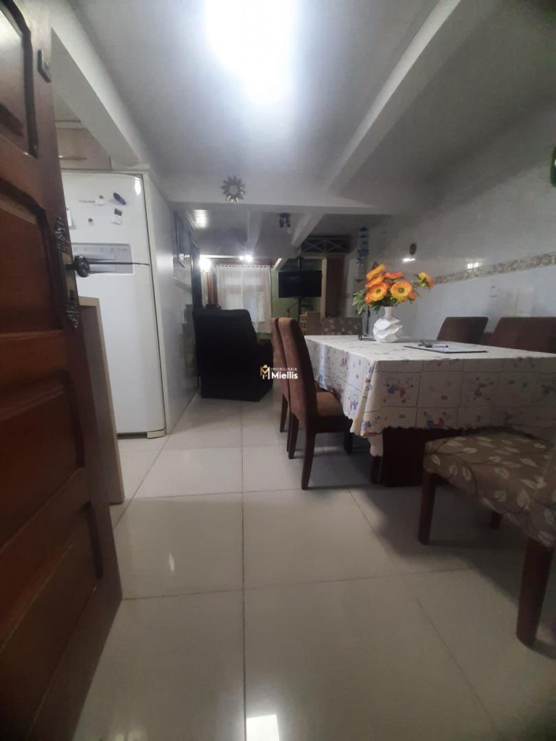 Casa à venda com 3 quartos, 200m² - Foto 13